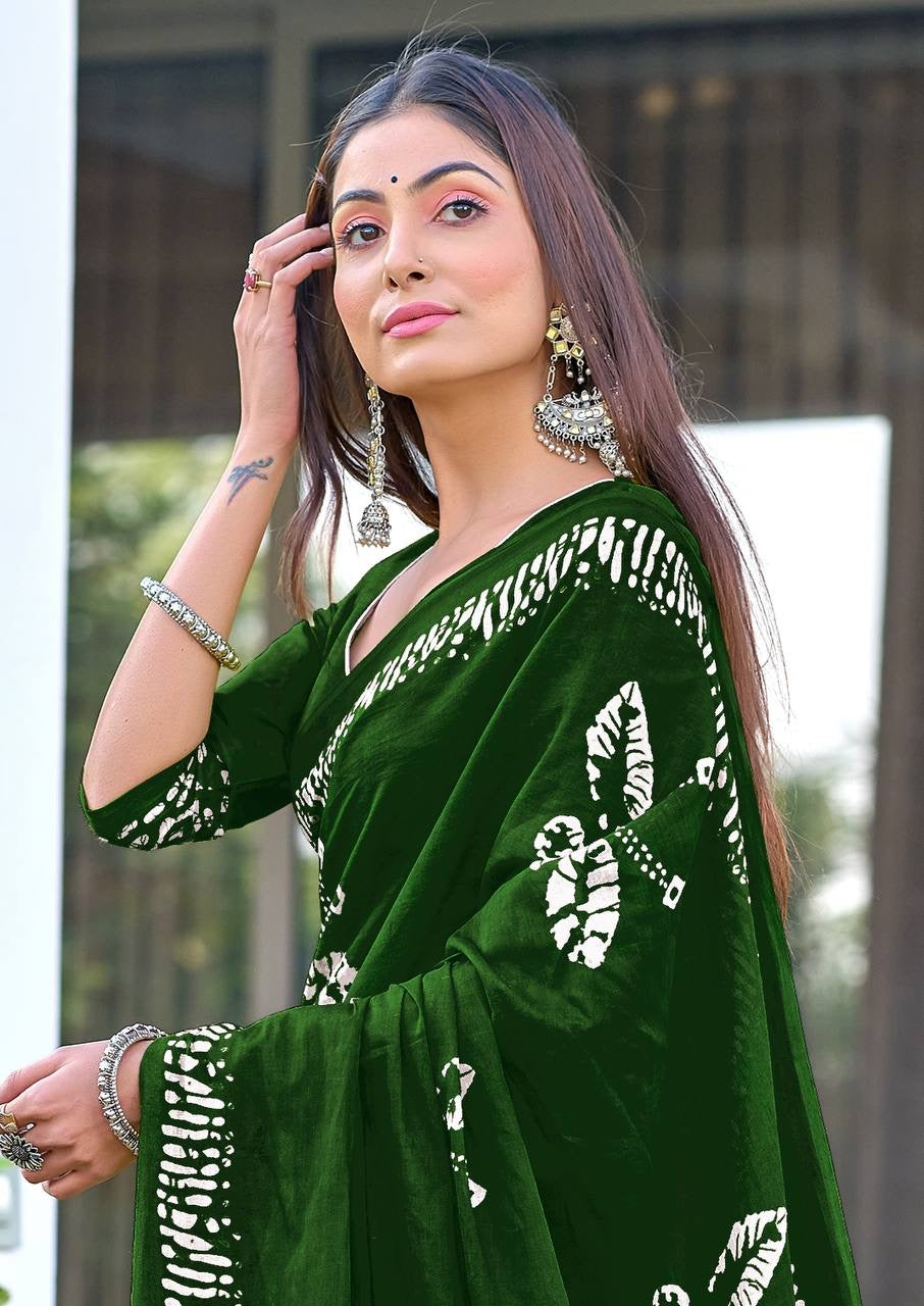 Dark Green Handcrafted Bandhani Cotton Saree