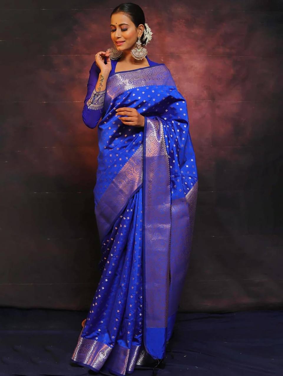 Royal Blue Soft Silk Saree With Seraglio Blouse Piece